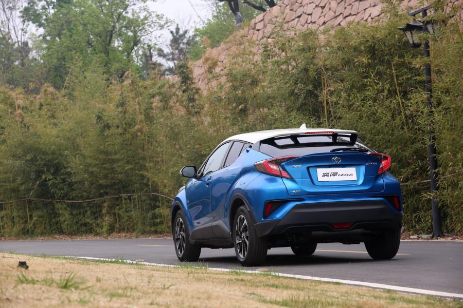  Toyota Izoa 2018 года  (фото 4 из 24)